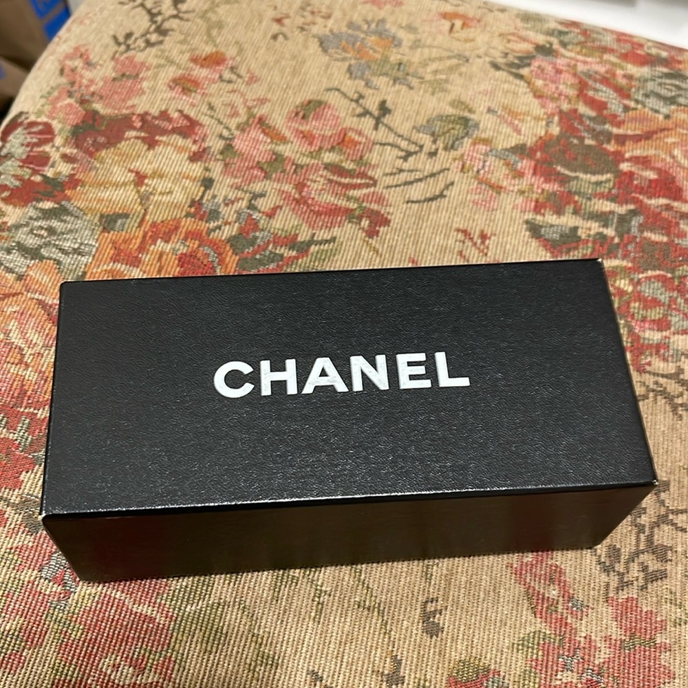 Chanel sunglasses box